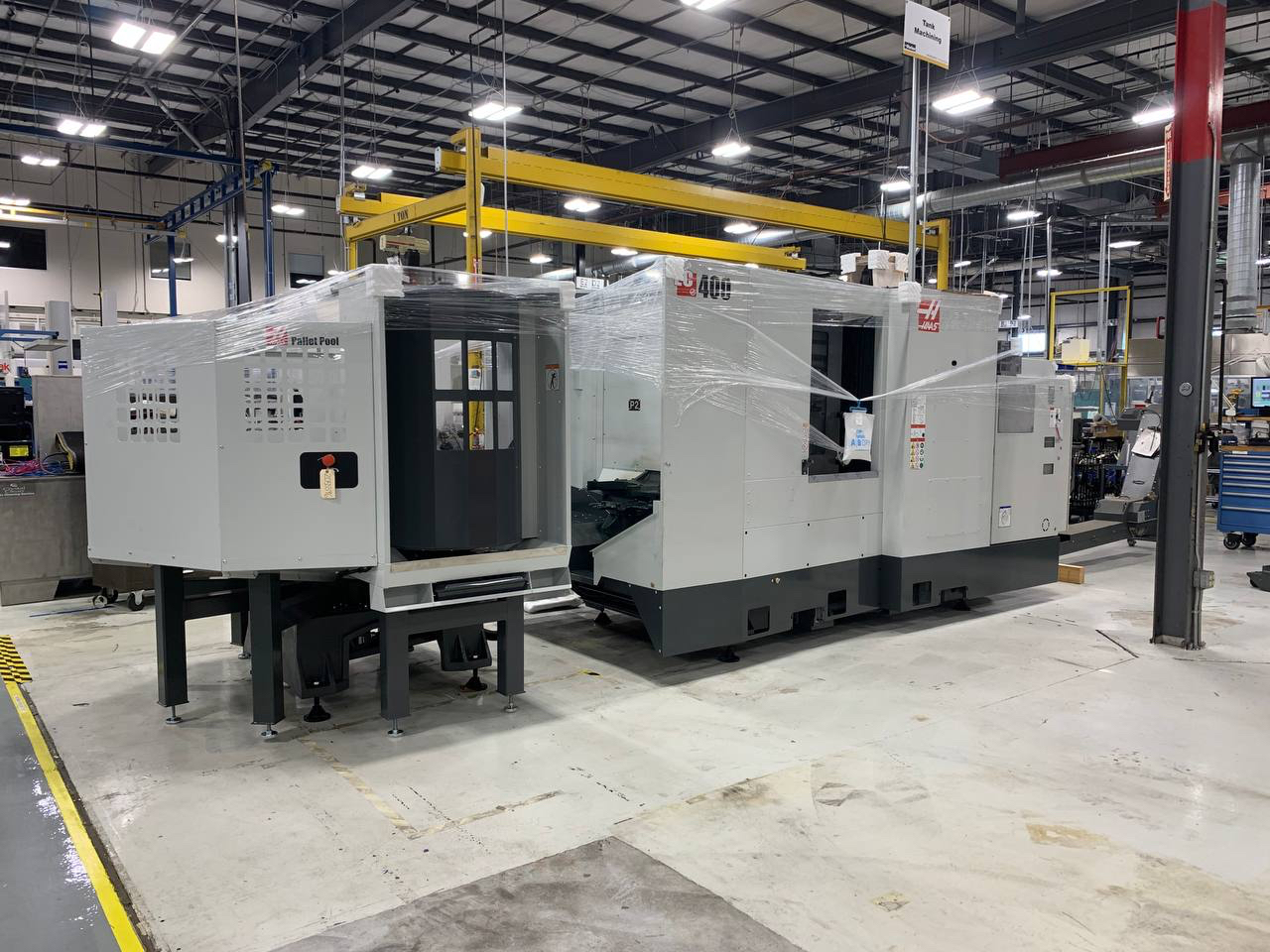 Montaje de 2 máquinas CNC Haas EC400 Naples FL